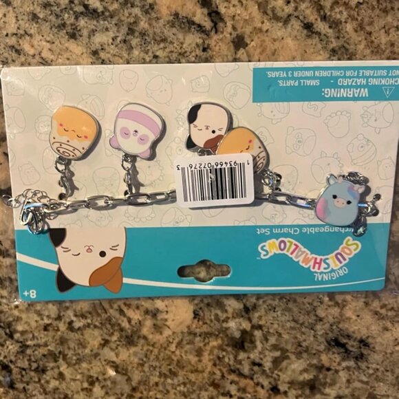 Squish mallow Girls Add A Charm Box Set with Bracelet & 5 Interchangeable Charms - Picture 1 of 9